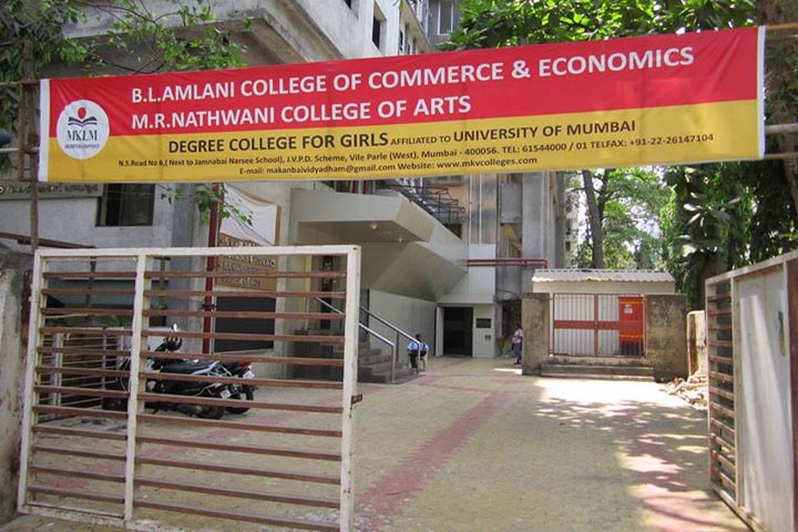 https://cache.careers360.mobi/media/colleges/social-media/media-gallery/8401/2021/3/8/Campus View of B L Amlani College of Commerce and Economics and M R Nathwani College of Arts Mumbai_Campus-View.jpg